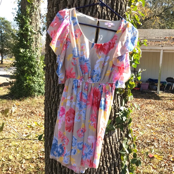 Margo & Sebastian floral flutter sleeve dress - Picture 3 of 13